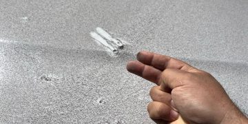 Recomiendan reducir actividades al aire libre por caída de ceniza