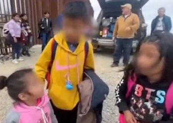 ¡A salvo! hermanitos abandonados por coyotes en la frontera son rescatados por fundación