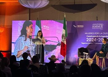 Chertorivski, Taboada y Brugada firman 12 compromisos con la AMMJE