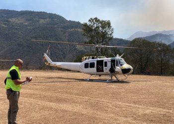 Llega aeronave privada a Hidalgo para combate de incendio forestal