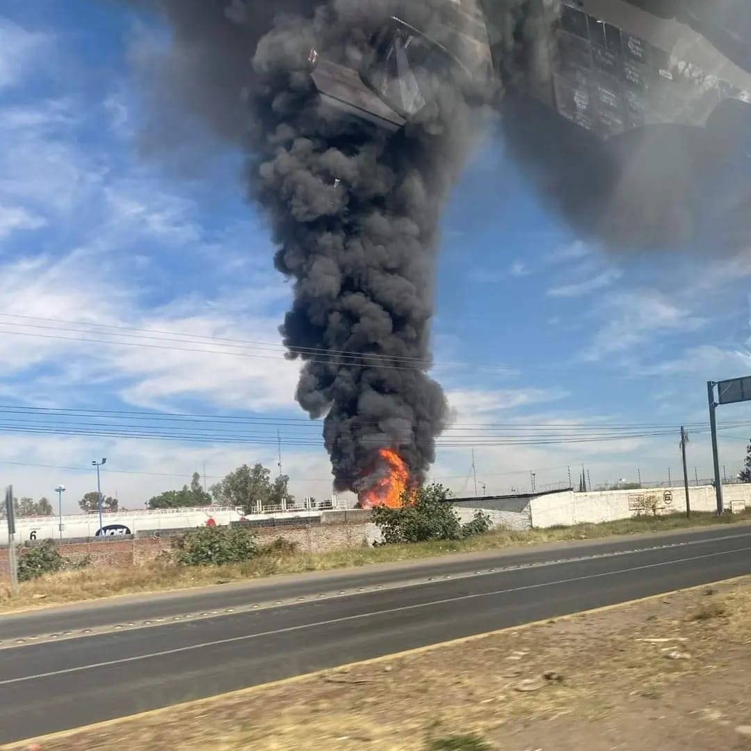 Explota estación de gas en Aguascalientes - Enfoque Noticias