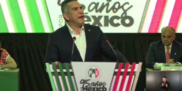 “Morena representa el fracaso y la barbarie”, afirma Alito Moreno en aniversario 95 del PRI