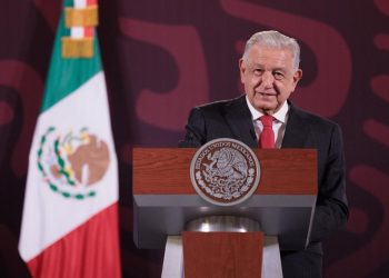 Revela AMLO que Sedena convocó a mandos territoriales a supervisar y ratificar actividades que se realizan en centros de adiestramiento