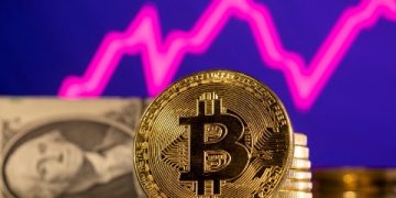 El bitcóin sigue su escalada y supera los 72 mil dólares