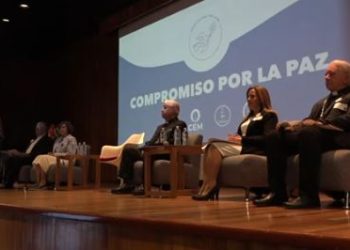 Candidatos presidenciales firman Compromiso Nacional por la Paz