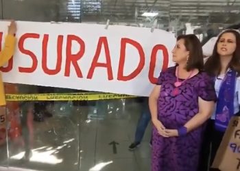 Xóchitl Gálvez clausuró de forma simbólica instalaciones de la Fiscalía capitalina