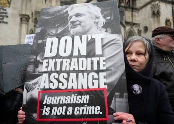 Tribunal británico permite a Assange seguir apelando su extradición a Estados Unidos