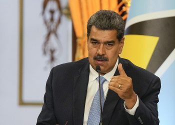 Nicolás Maduro oficializa su aspiración a un tercer mandato presidencial