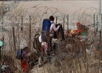 Supremo de Estados Unidos prohíbe ley de Texas que permite a policías detener y expulsar migrantes