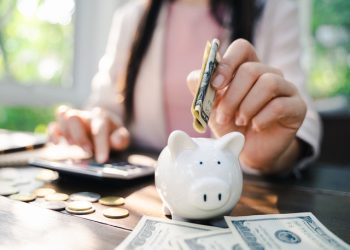 Mujeres piden orientar productos financieros con perspectiva de género