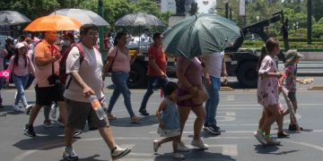 ¿Sabes qué es un golpe de calor? Oliva López Arellano nos explica