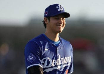 Angelinos frenan a Ohtani en el primer juego 