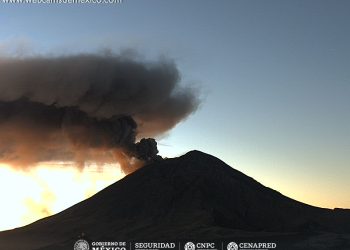 Suspenden actividades en el Aeropuerto Internacional Hermanos Serdán por actividad del Popocatépetl