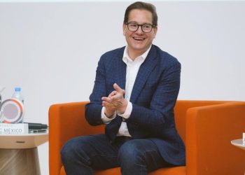 Chertorivski llama a jóvenes a salir a votar en las próximas elecciones