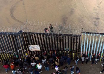 México celebra que ley SB4 permanecerá suspendida en Texas hasta nuevo aviso