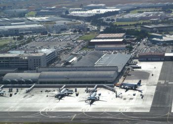 “Está bien darle empresas al Ejército pero cuando es para bien público, un aeropuerto no lo es”: Fernando Gómez Suárez