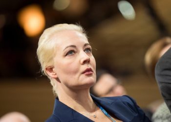 Viuda de Navalni pide que “nadie en el mundo reconozca a Putin como legítimo presidente”