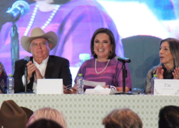 Xóchitl Gálvez ofrece a ganaderos y productores pecuarios créditos, seguridad y revivir el Senasica