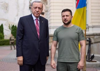 Zelenski llega a Estambul para reunirse con Erdogan