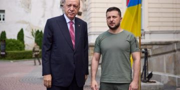 Zelenski llega a Estambul para reunirse con Erdogan