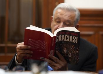 El libro ¡Gracias! del Presidente no será censurado; TEPJF