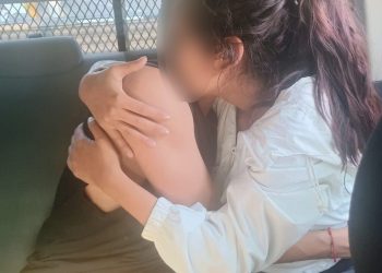 Policías capitalinos evitan suicidio desde lo alto del segundo piso del Periférico