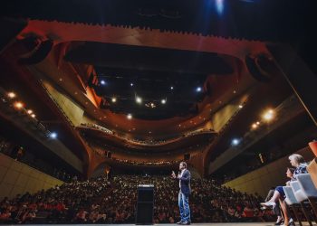 Improcedente juicio político contra Piña, MC defenderá a la Corte: Máynez