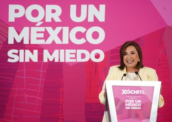 Compara Xóchitl Gálvez, pensión del bienestar con invasión a casas abandonadas