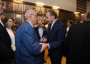 Santiago Taboada pide el apoyo de la comunidad libanesa