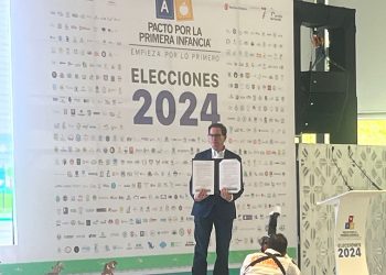 Chertorivski conmovido se compromete con la primera infancia