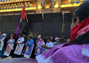 Normalistas reactivan jornada de lucha en demanda de justicia en el caso Ayotzinapa