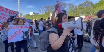 En plena FNSM, exigen el cese de corridas de toros en Aguascalientes