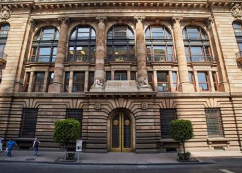 Cerrará 2024 con un crecimiento de la economía del 2.8%, pronostica titular de Banxico