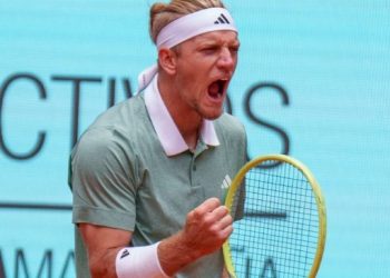 Davidovich cumple ante Shang en Madrid