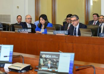 Ecuador califica de “justa” la resolución de la OEA, que pide respetar las normas de asilo