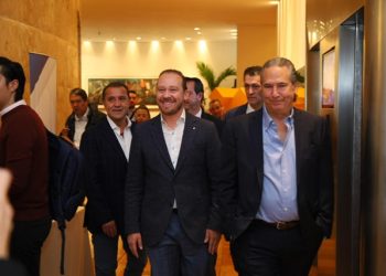 Santiago Taboada se reúne con integrantes del Consejo de la Comunicación