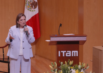 Capotea Xóchitl Gálvez cuestionamientos de universitarios en el ITAM