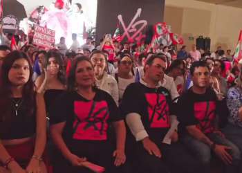 “Quiero que las chicas puedan irse de fiesta sin miedo”, asegura Xóchitl Gálvez, ante jóvenes