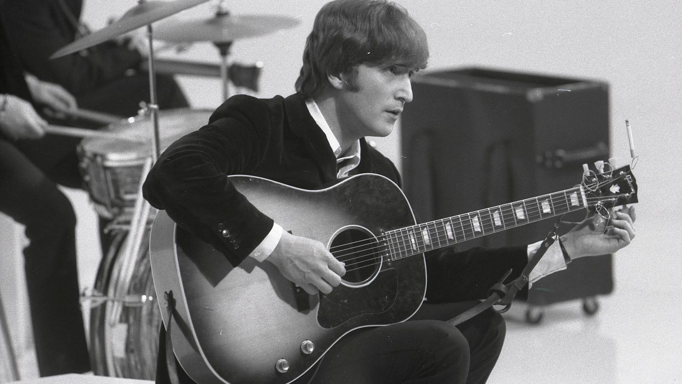 Guitarra De John Lennon Descubierta En Un Desván Inglés Sale A Subasta