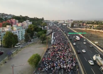 Así fue la marcha de silencio de vecinos de Ecatepec por la México-Pachuca