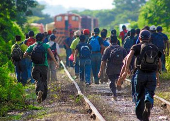 “La principal causa de la migración es el crimen organizado”: Elizondo