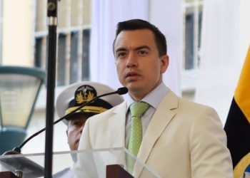 Presidente de Ecuador acepta situación compleja y sin precedentes por crisis con México