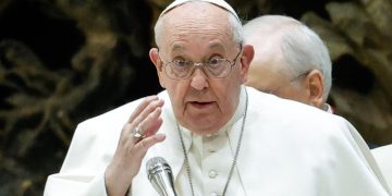 Papa Francisco pide la liberación de prisioneros de guerra