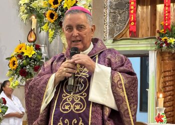Localizan con vida a Monseñor Salvador Rangel