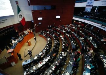 A punto de llegar a los golpes Senado aprueba Pensión del Bienestar