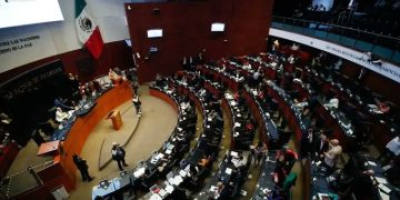 A punto de llegar a los golpes Senado aprueba Pensión del Bienestar