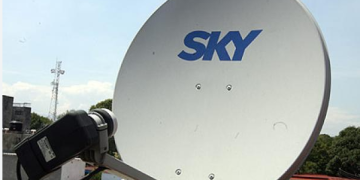 Televisa llega a un acuerdo con AT&T para tomar control de Sky