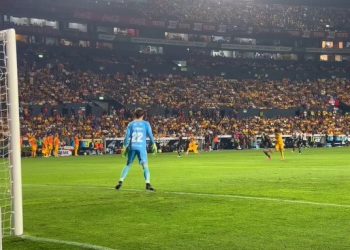 Festín y goleada de los Tigres ante Necaxa