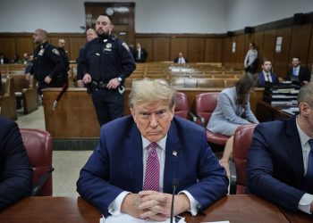 Lanza fiscalía teoría de “conspiración criminal” en juicio contra Trump