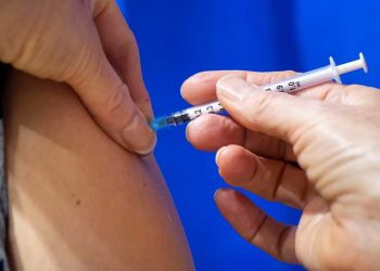 El 61% de la población confía más en las vacunas después de la pandemia del COVID